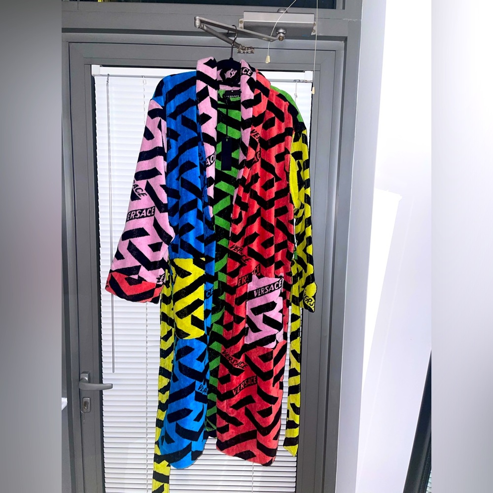 Versace Robe - Picture 2 of 3